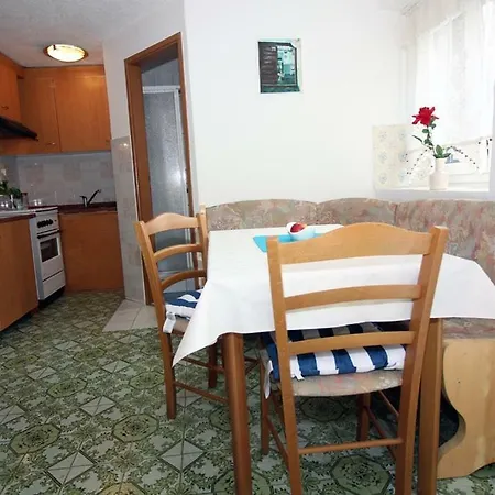 In Apartamento Tisno